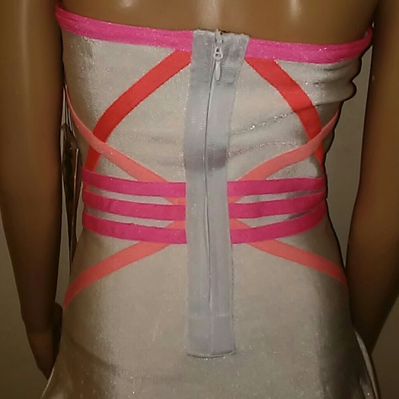 Beautiful Strapless White Dress with Colorful - Picture 8 of 8